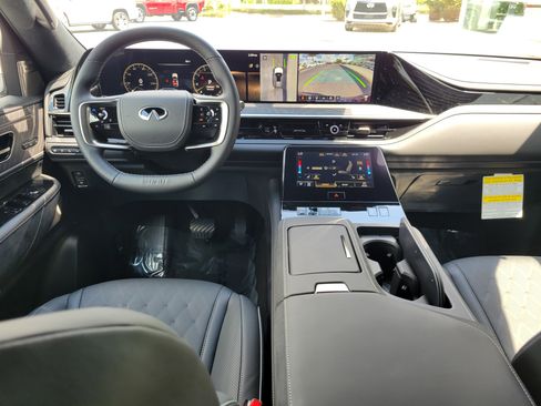 New 2026 INFINITI QX80 Luxe RWD image 12