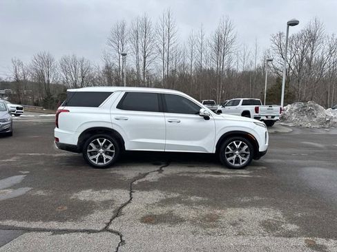 Used 2022 Hyundai Palisade SEL w/ Premium Package image 3