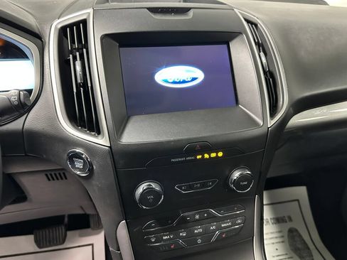 Used 2020 Ford Edge SEL AWD/4WD image 12