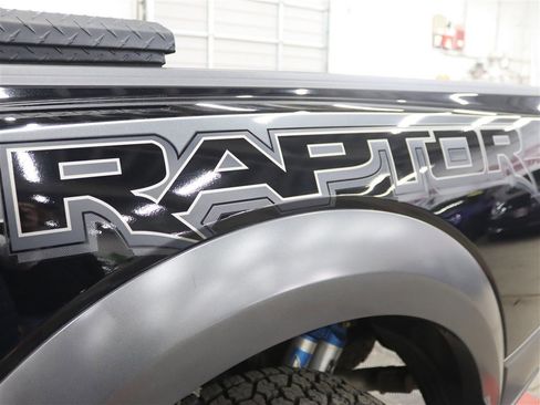 Used 2018 Ford F150 Raptor w/ Equipment Group 802A Luxury AWD/4WD image 9