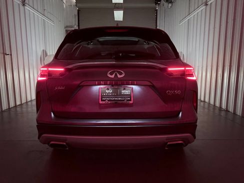 Certified 2023 INFINITI QX50 Luxe FWD image 9