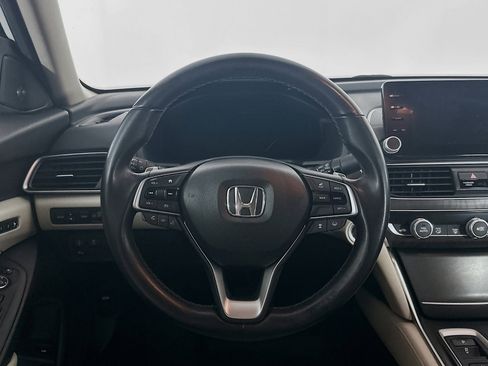 Used 2020 Honda Accord Touring image 18