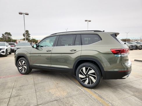 New 2026 Volkswagen Atlas SE image 4