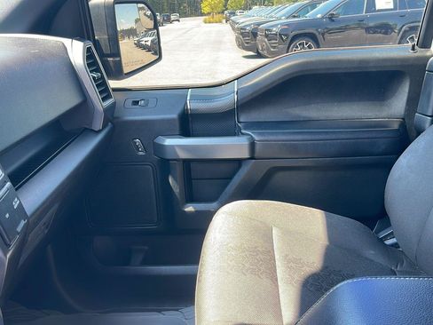 Used 2018 Ford F150 XLT w/ Equipment Group 302A Luxury AWD/4WD image 29
