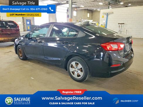 Used 2018 Chevrolet Cruze LS FWD image 3
