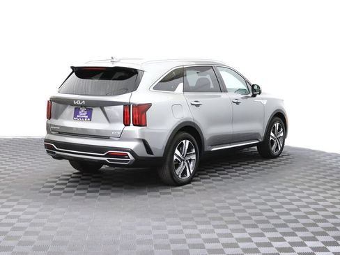 Used 2023 Kia Sorento SX Prestige AWD/4WD image 9