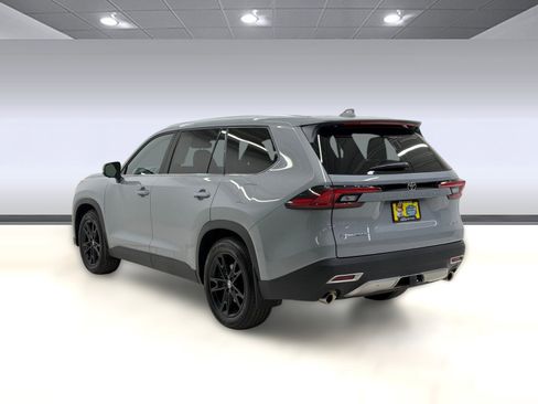 Used 2026 Toyota Grand Highlander AWD Hybrid image 2