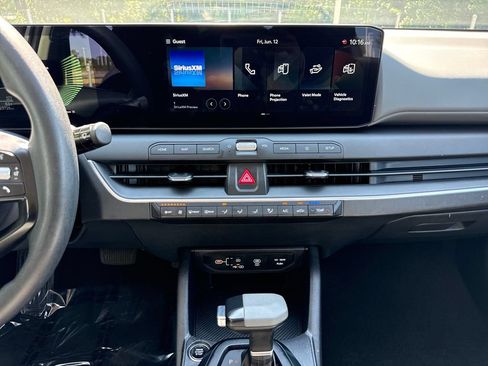 Used 2025 Kia K4 FWD image 18