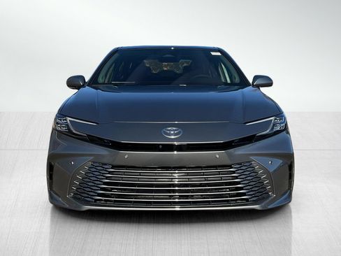 Used 2026 Toyota Camry XLE w/ Premium Plus Package image 8