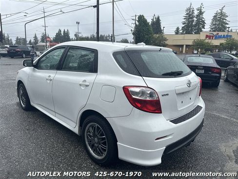 Used 2010 Toyota Matrix S image 5