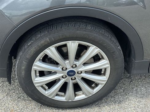Used 2019 Ford Escape SEL AWD/4WD image 10