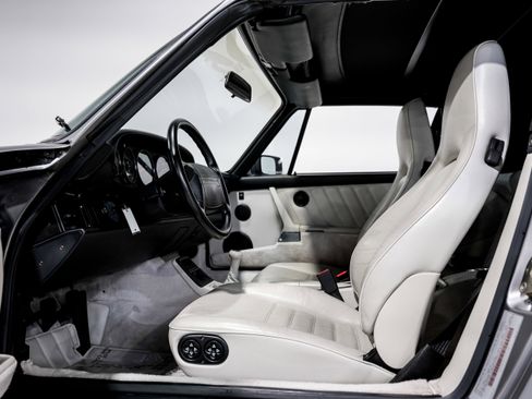 Used 1990 Porsche 911 Carrera image 20