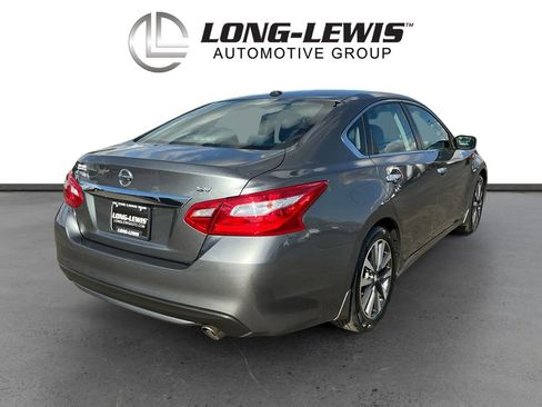 Used 2017 Nissan Altima 2.5 SV image 7