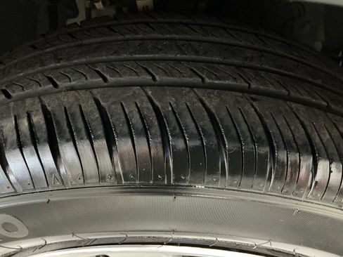 Used 2019 Nissan Rogue Sport S image 29