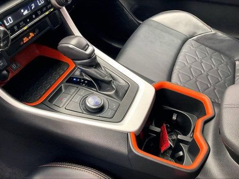 Used 2024 Toyota RAV4 Adventure image 17