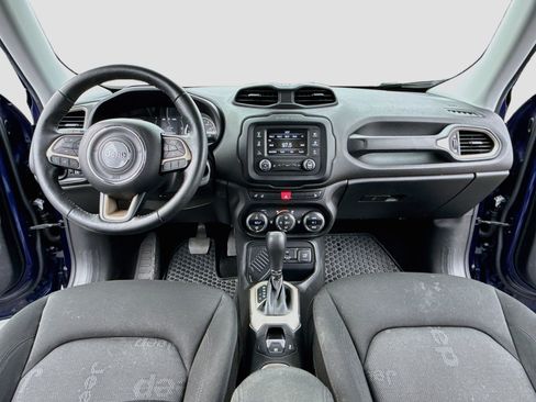 Used 2016 Jeep Renegade Latitude w/ Popular Equipment Group FWD image 14