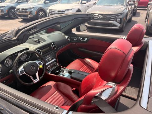 Used 2014 Mercedes-Benz SL 550 w/ Driver Assistance Package image 26