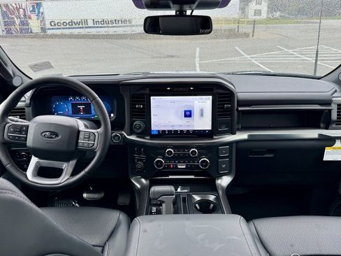 New 2025 Ford F150 Lariat w/ Equipment Group 502A High image 17