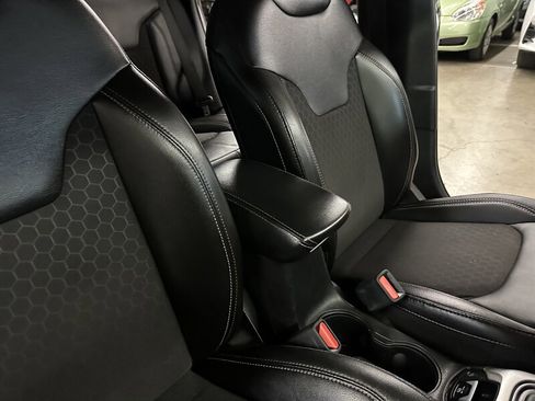 Used 2020 Jeep Compass Latitude image 26