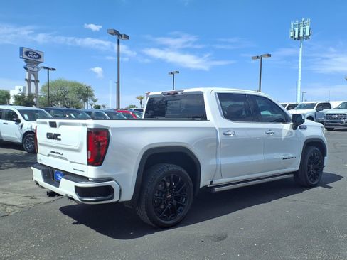 Used 2021 GMC Sierra 1500 Denali w/ Denali Ultimate Package AWD/4WD image 6
