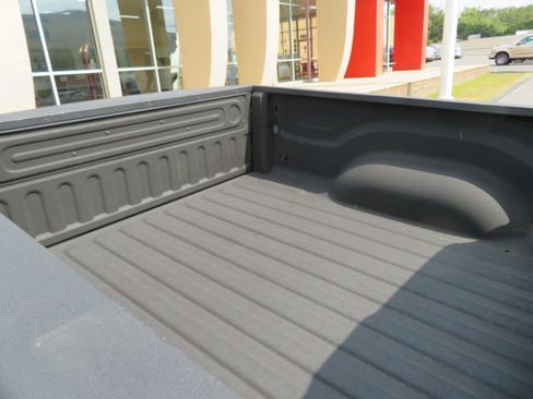 Used 2021 RAM 1500 Tradesman w/ Chrome Appearance Group image 5