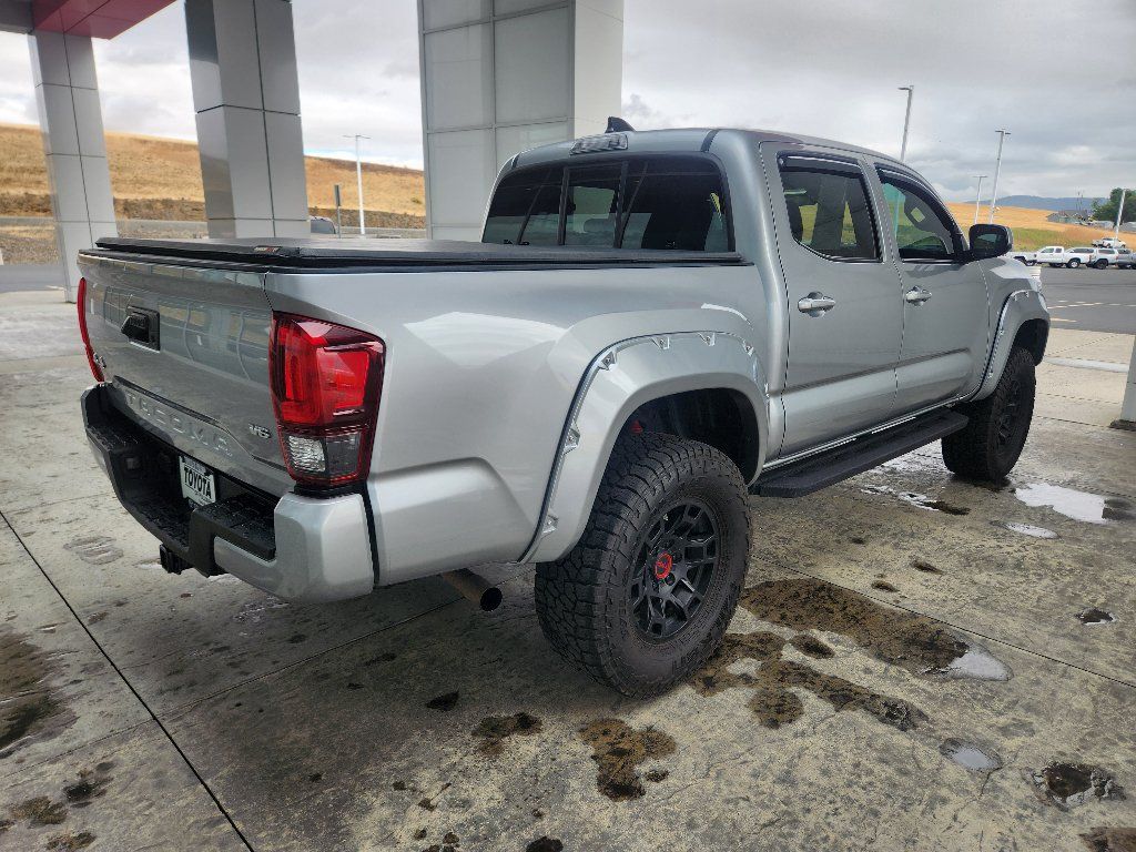 Used 2023 Toyota Tacoma SR AWD/4WD image 9