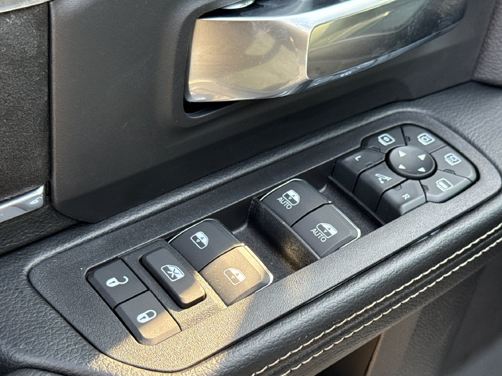 New 2027 RAM 2500 Laramie AWD/4WD image 20