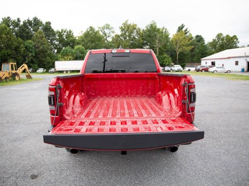 Used 2022 RAM 1500 Big Horn w/ Built-to-serve Edition image 5