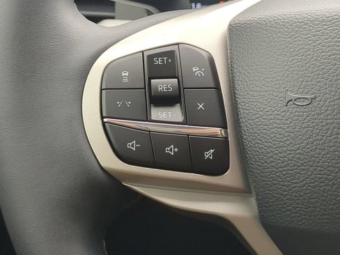New 2026 Ford Explorer Active RWD image 23