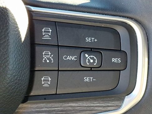 Used 2024 Jeep Wagoneer L Series III w/ Flexible Seating Group image 26