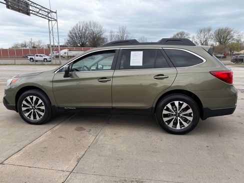 Used 2015 Subaru Outback 3.6R Limited AWD/4WD image 9