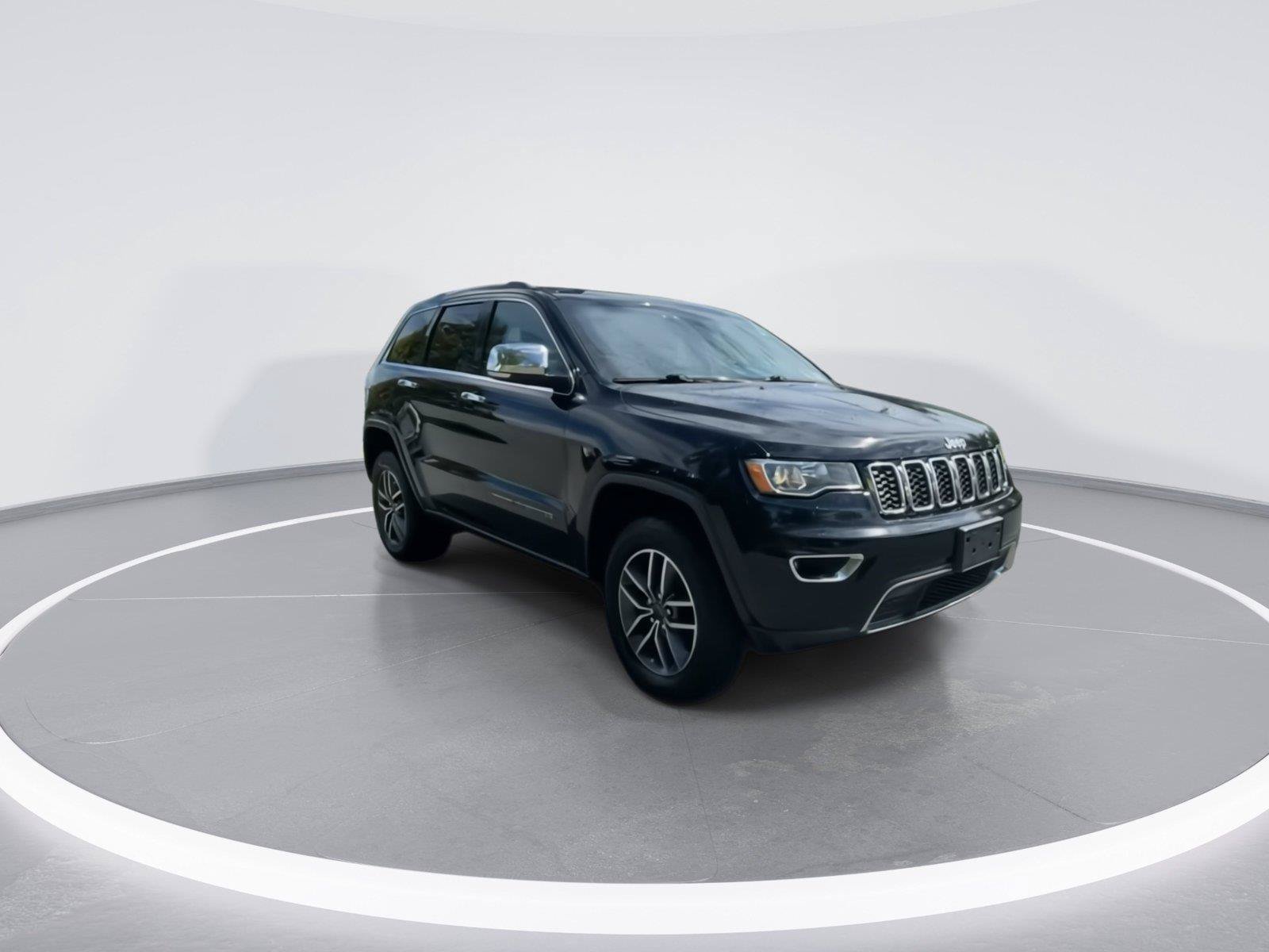 Used 2021 Jeep Grand Cherokee Limited w/ Sun & Sound Group AWD/4WD image 2