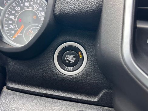 Used 2019 RAM 2500 Big Horn image 26