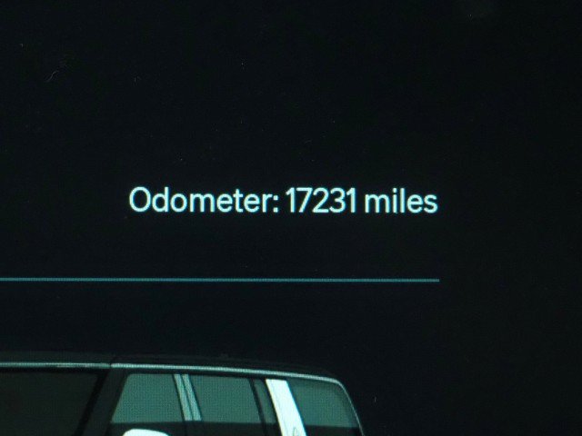Used 2024 Rivian R1S AWD Adventure image 22