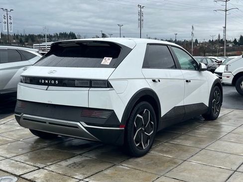 Certified 2024 Hyundai Ioniq 5 SEL image 9