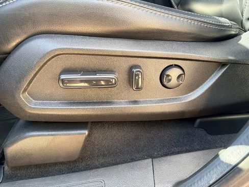 Used 2025 Honda Pilot Touring image 26