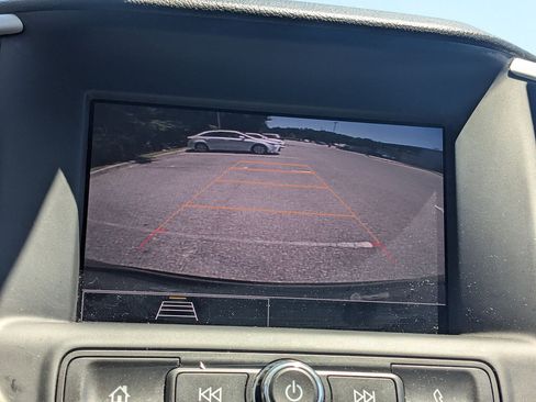 Used 2024 GMC Terrain SLE FWD image 22