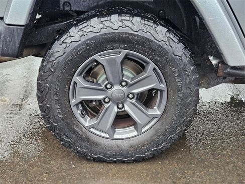 Certified 2017 Jeep Wrangler Unlimited Rubicon image 9