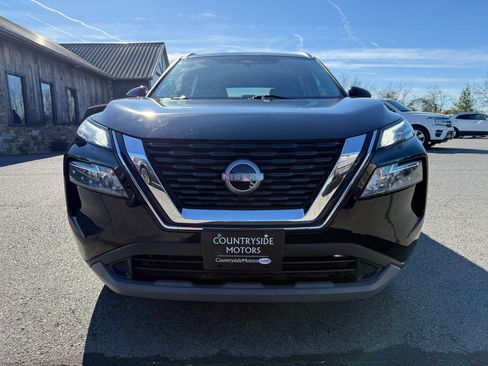 Used 2023 Nissan Rogue SV w/ SV Premium B Package image 9