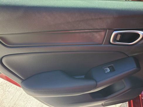 Used 2025 Acura Integra FWD image 13