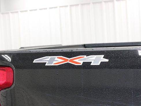 Used 2025 Chevrolet Silverado 1500 LT image 12