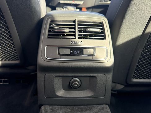 Used 2023 Audi A4 2.0T Premium w/ Convenience Package image 22