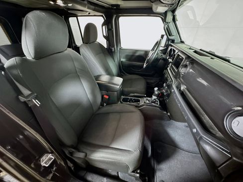Used 2022 Jeep Wrangler Unlimited Sport image 26