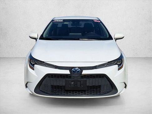 Used 2020 Toyota Corolla LE image 2
