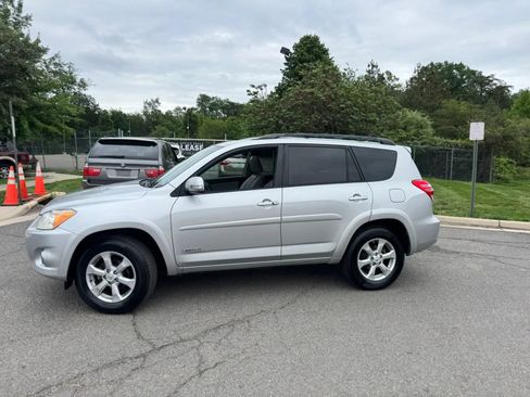 Used 2010 Toyota RAV4 Limited AWD/4WD image 5
