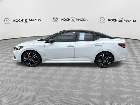 Used 2021 Nissan Sentra SR w/ SR Premium Package FWD image 4