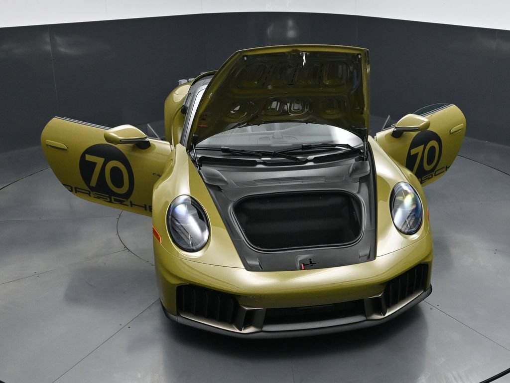 Certified 2026 Porsche 911 GTS RWD image 36