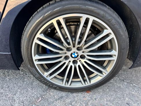 Used 2018 BMW M550i xDrive image 6