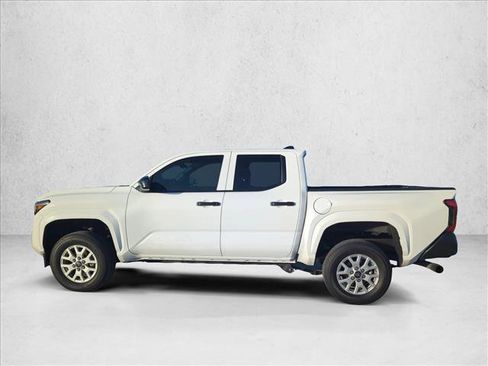 Certified 2024 Toyota Tacoma SR AWD/4WD image 7