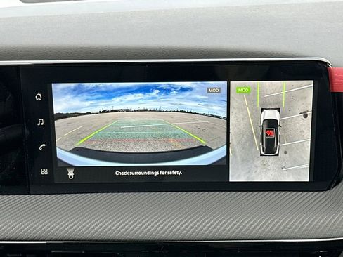 New 2026 Nissan Kicks SR w/ Illumination Package image 31